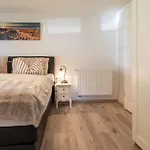 Апартаменты Uns Luetje Hus - *