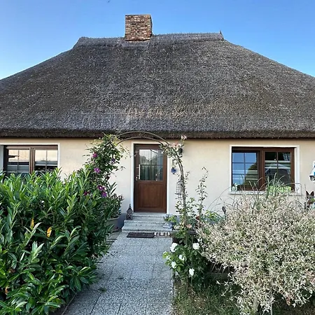 Apartment Uns Luetje Hus -