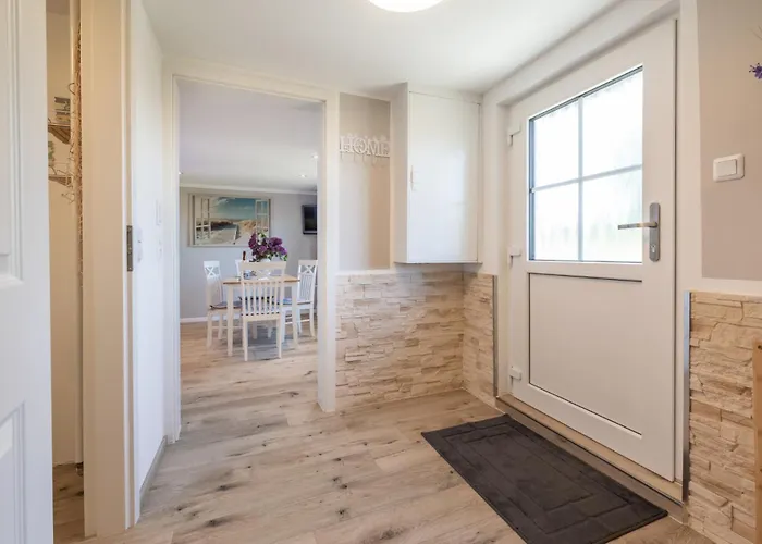 Uns Luetje Hus - * Sellin (Rugen)